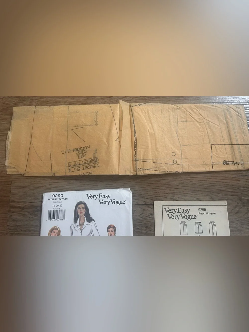 Vintage Very Easy Very Vogue Sewing Pattern 9290 Size 18-20-22 Uncut